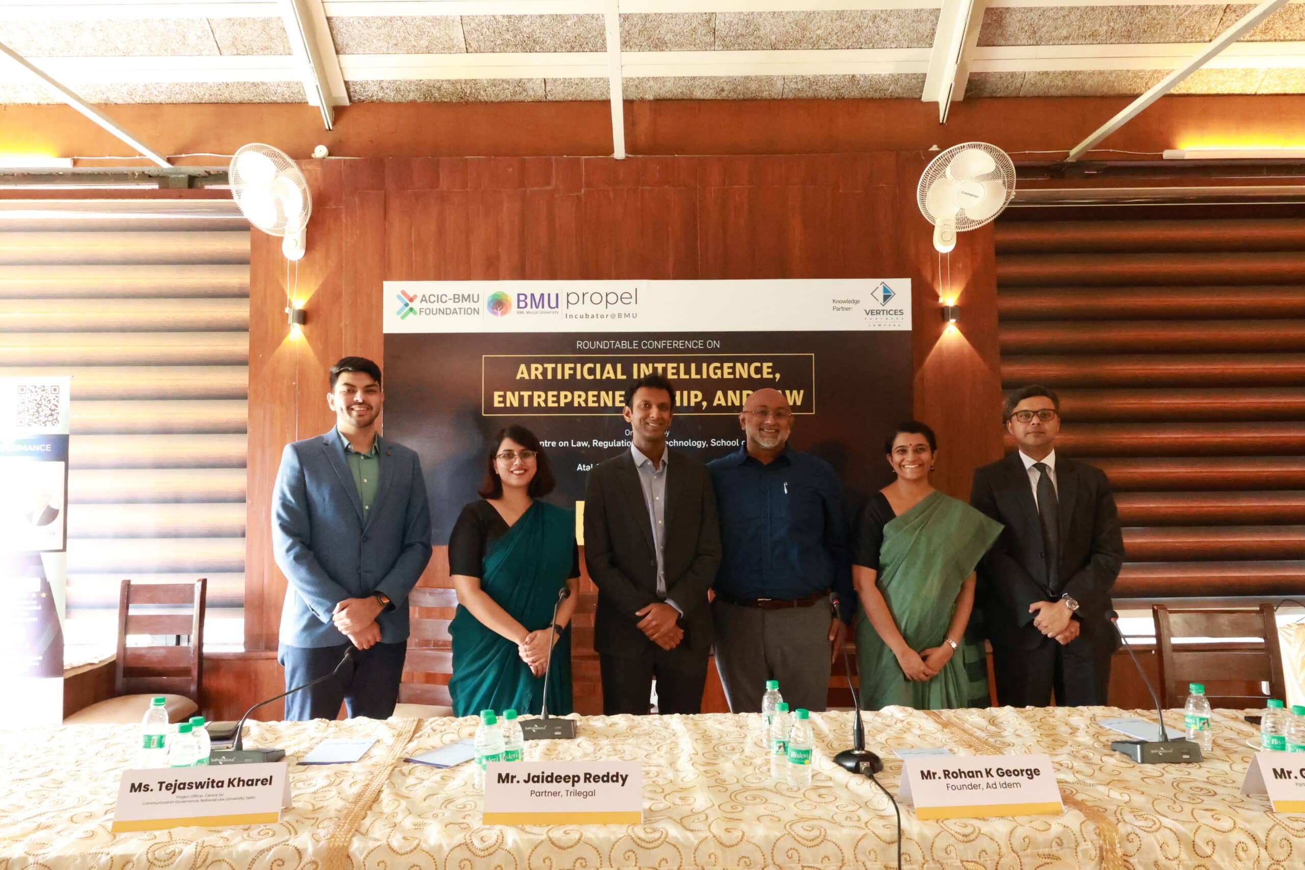 Roundtable Conference on Law
        